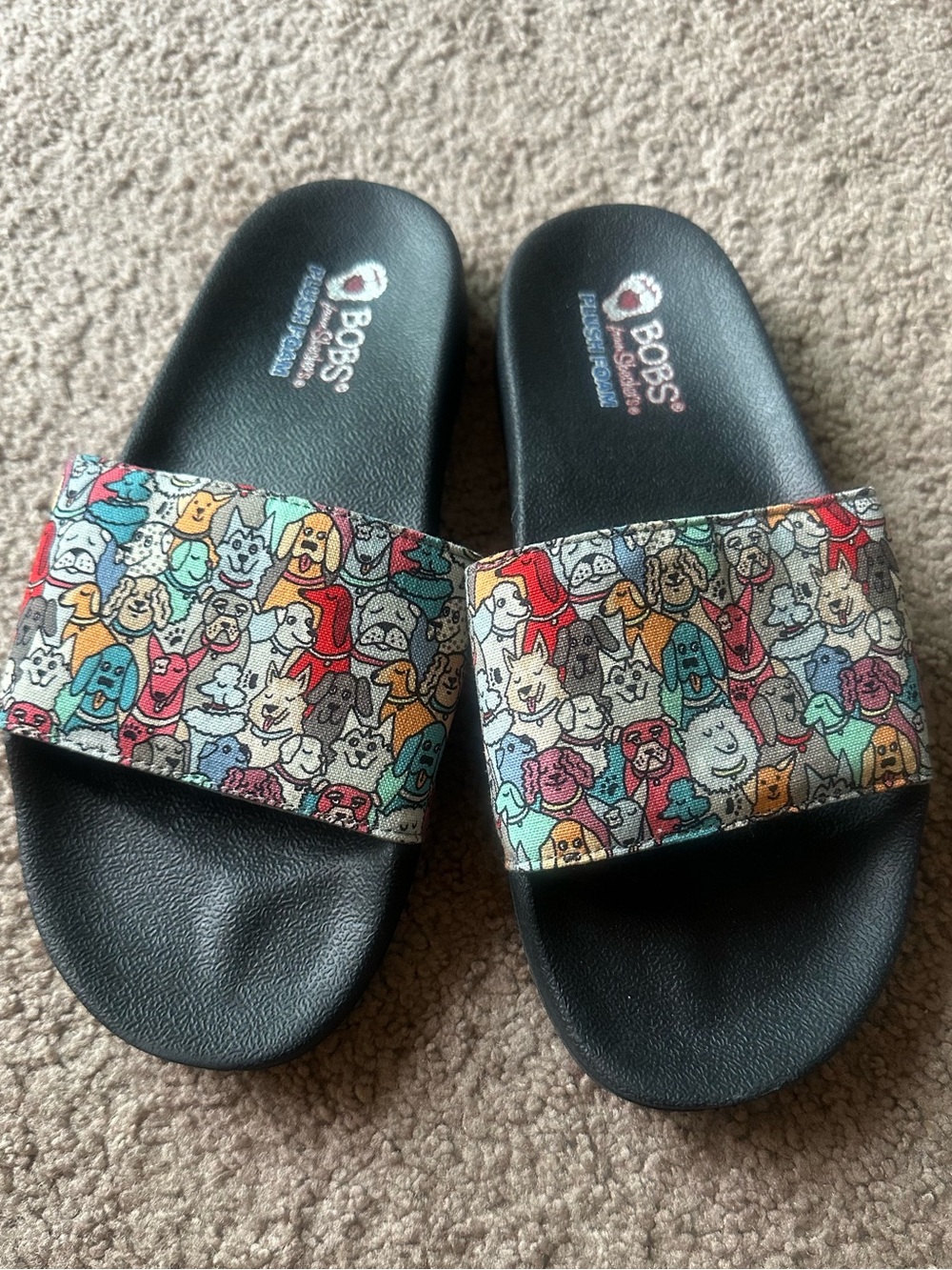Bobs from Skechers plush foam slides Size 8